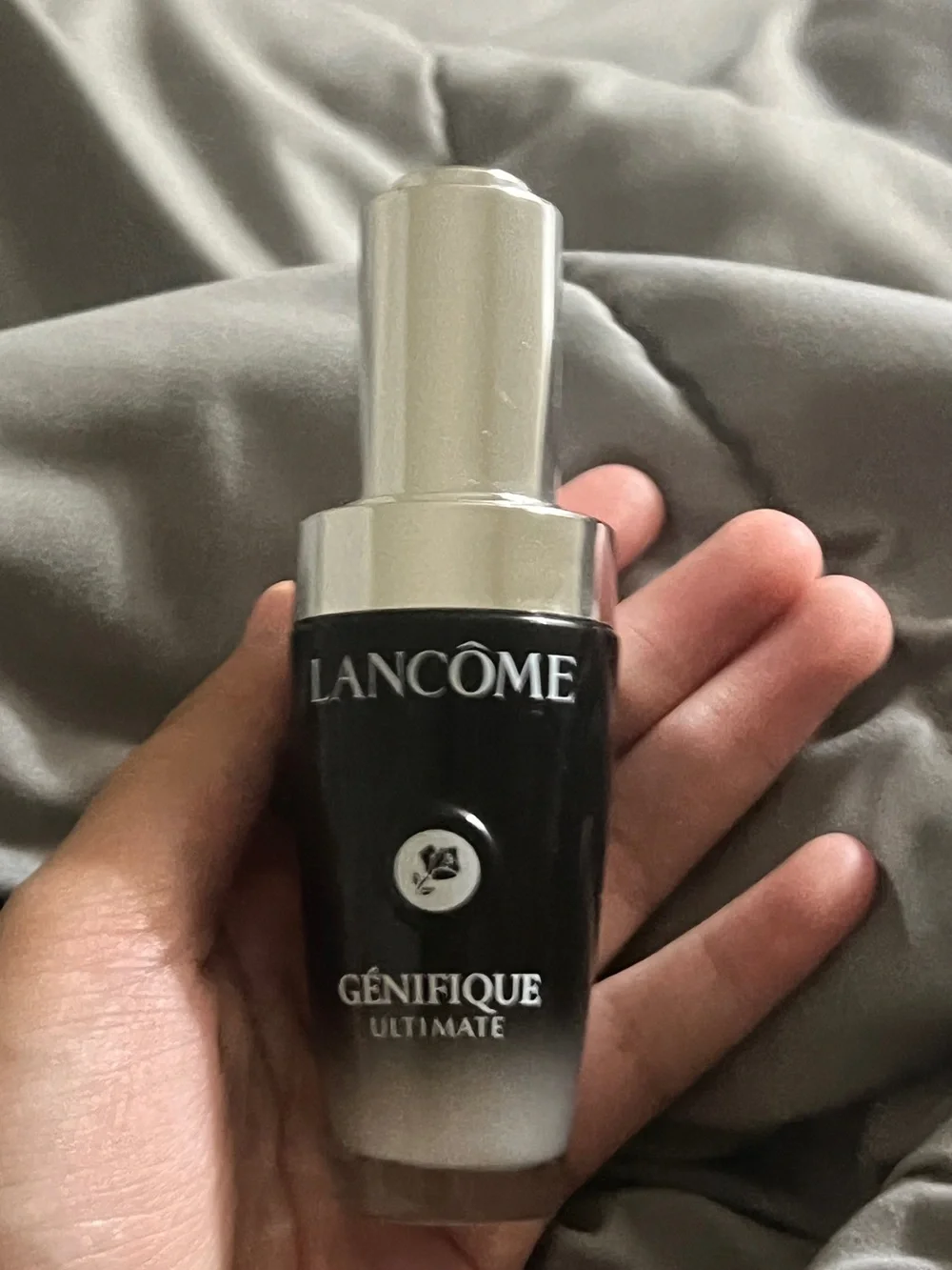 Génifique Ultimate Serum - Black/Silver